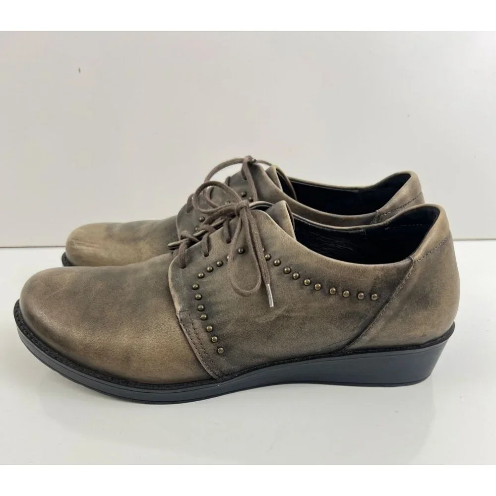 Naot Women's Embrace  Oxford Shoes Size 40 US 9‎ Leather Gray Casual Studded